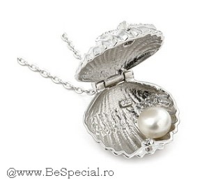 Colier-argint-in-forma-de-scoica-zzz-CSX0047