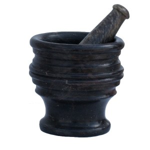 mojar-negru-din-piatra