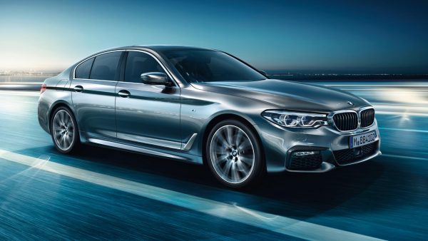 o masina pentru generatii