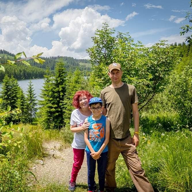 210371991_325632222371079_337315879723104404_n