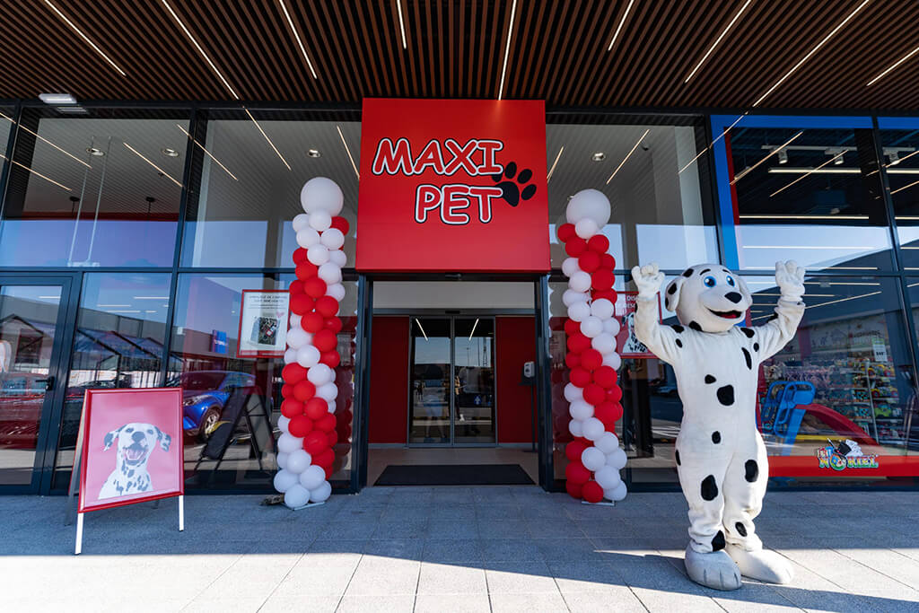 hrana si accesorii pentru animale de companie